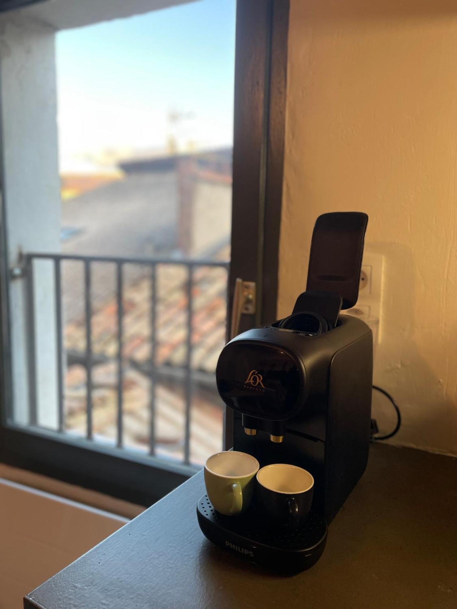 Nid Douillet Avec Vue Cathedrale *